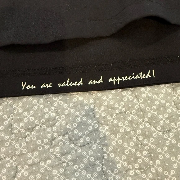 Healing Hands Women’s Purple Label Scrub Set - Picture 9 of 9